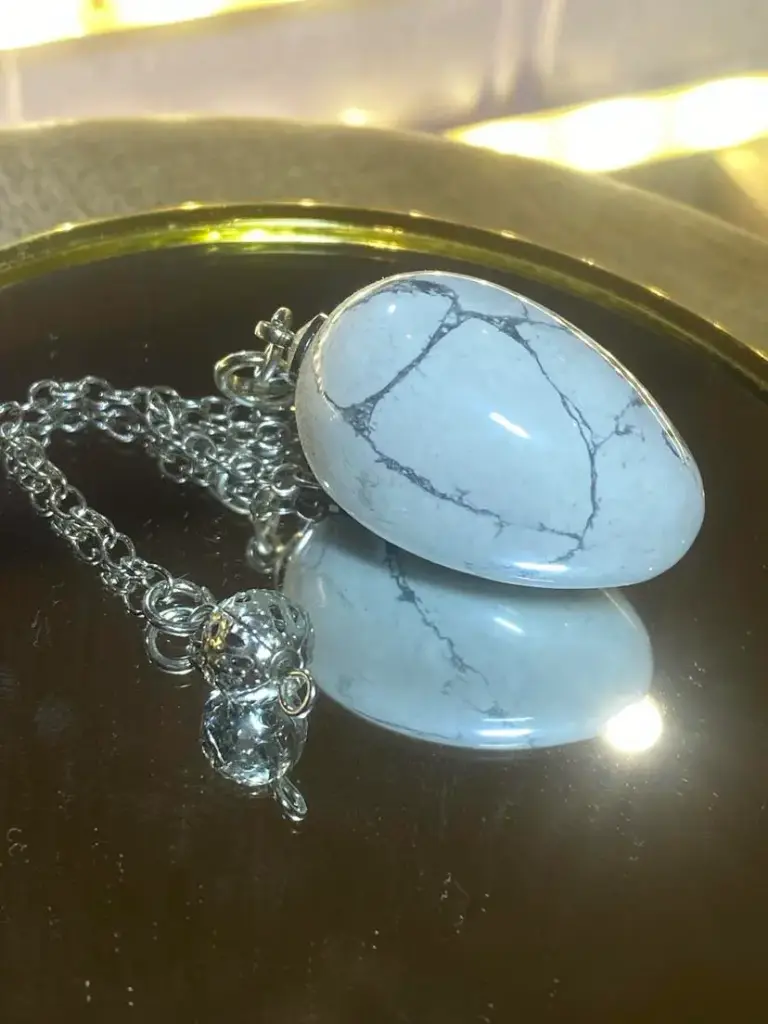 Howlite