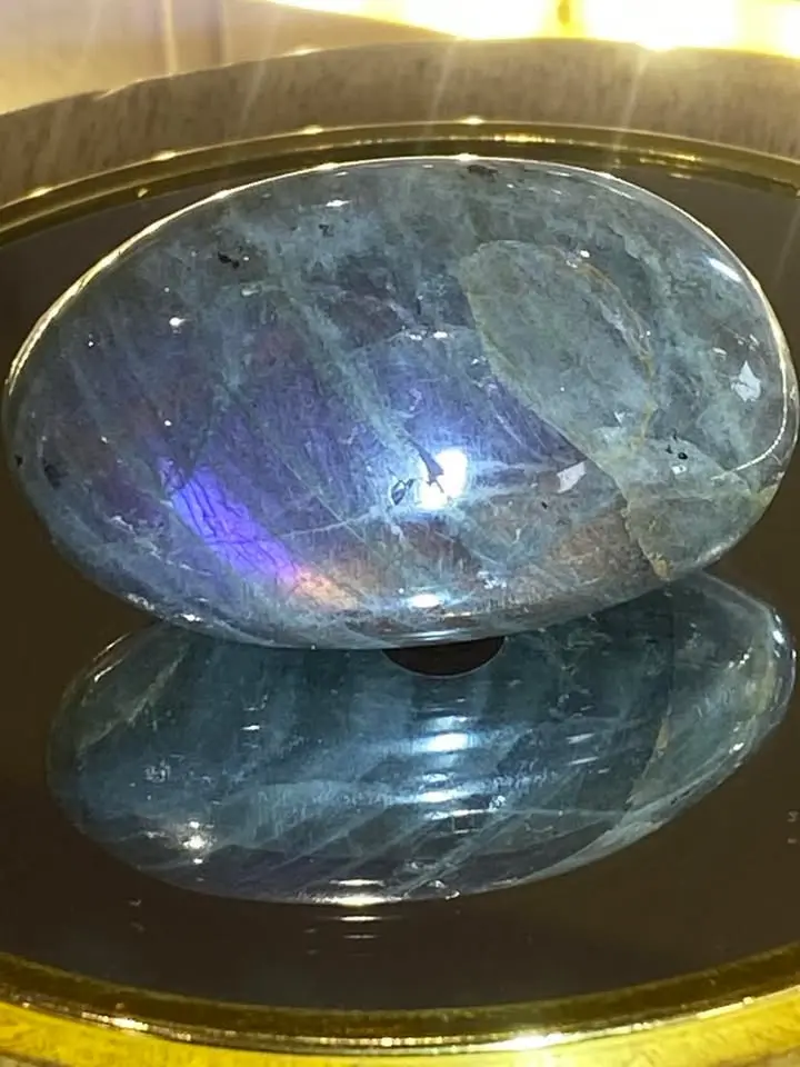 Labradorite violette