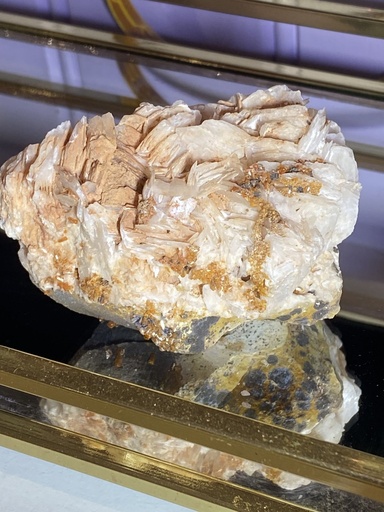 Lot 2: Vanadinite sur barytine