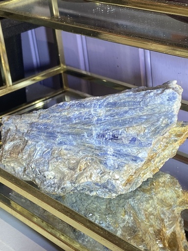 Lot 22: Cyanite