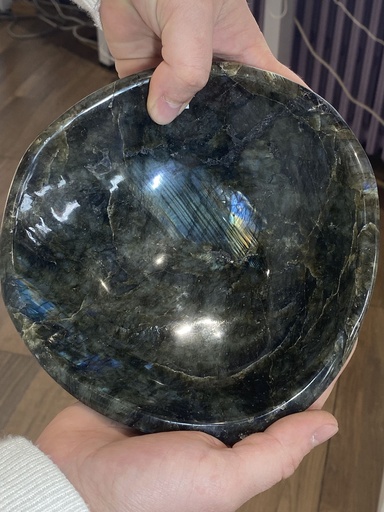 Lot 26: Labradorite